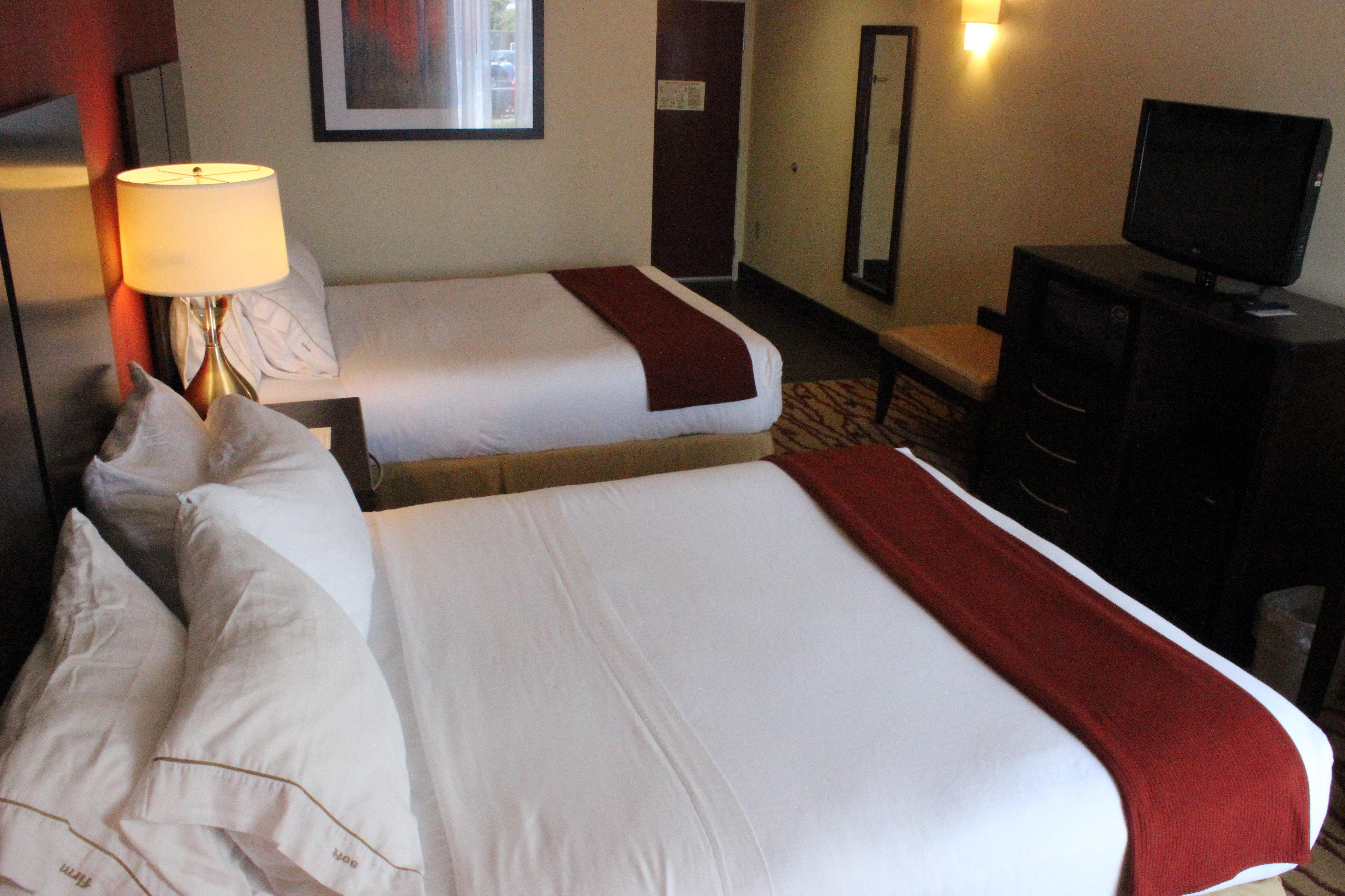 Holiday Inn Express Hanover By Ihg Exterior photo